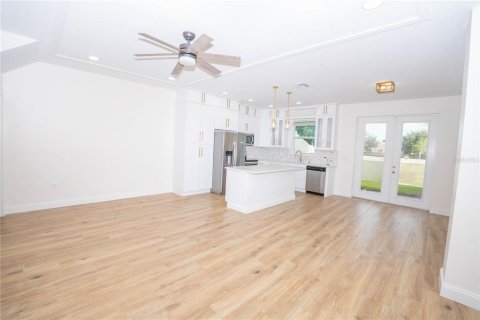 Townhouse in Orlando, Florida 3 bedrooms, 151.15 sq.m. № 1903925 - photo 6