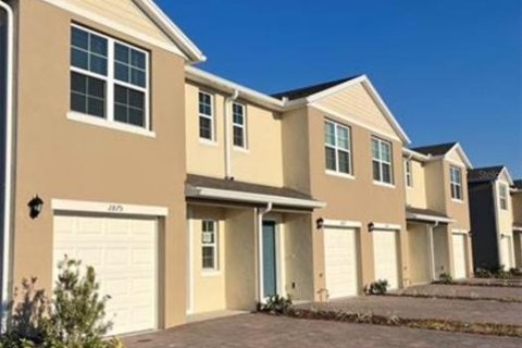 Townhouse in Saint Cloud, Florida 3 bedrooms, 135.92 sq.m. № 1615902 - photo 1