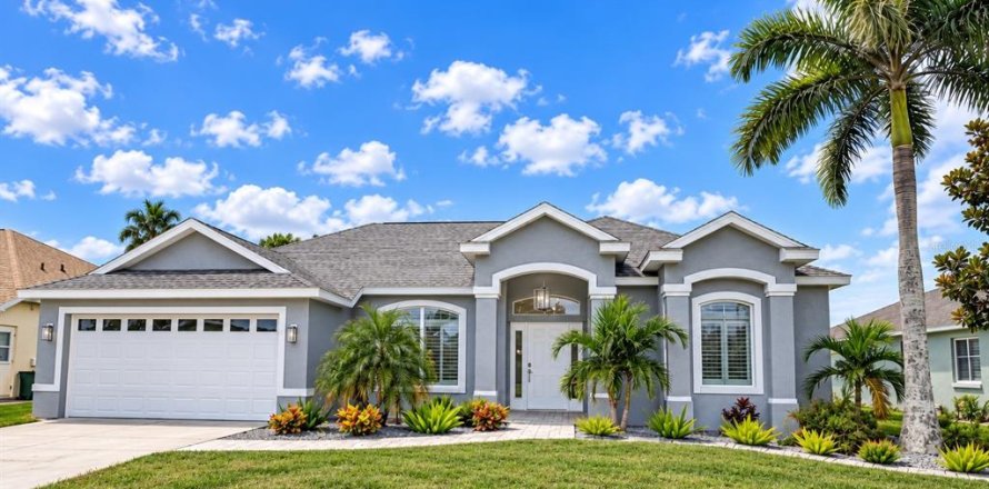 Villa ou maison à Bradenton, Floride 3 chambres, 178.74 m2 № 2433142