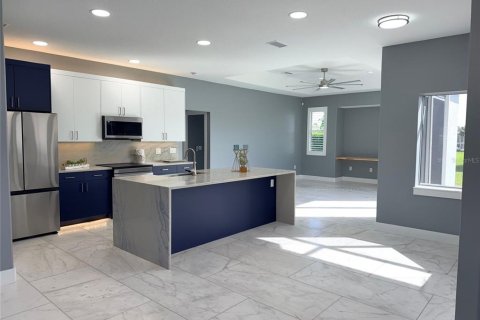 Villa ou maison à vendre à Bradenton, Floride: 3 chambres, 178.74 m2 № 2433142 - photo 3