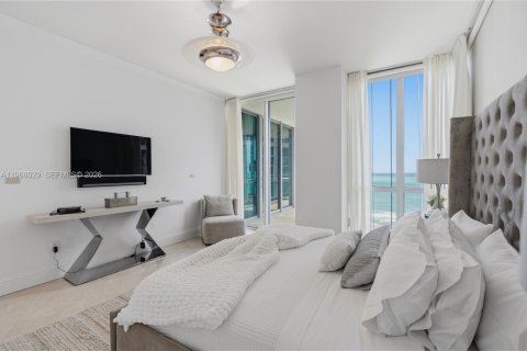 Condo in Bal Harbour, Florida, 2 bedrooms  № 2067576 - photo 18