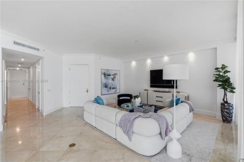 Condo in Bal Harbour, Florida, 2 bedrooms  № 2067576 - photo 9