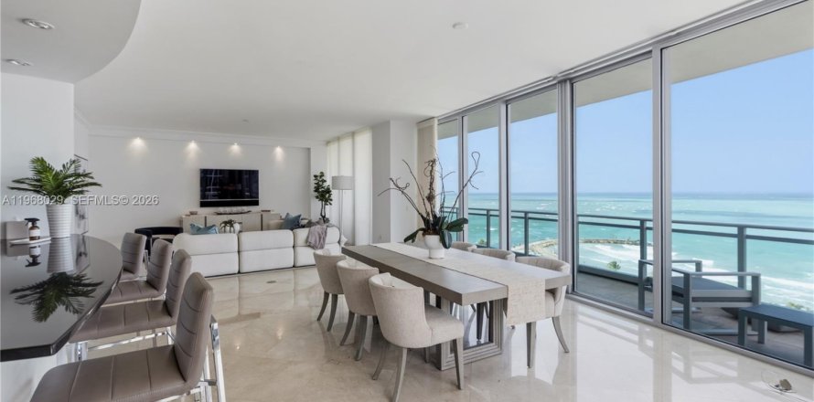 Condo in Bal Harbour, Florida, 2 bedrooms  № 2067576