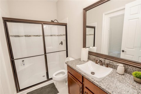 House in Apollo Beach, Florida 5 bedrooms, 337.98 sq.m. № 1908354 - photo 24