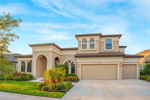 House in Apollo Beach, Florida 5 bedrooms, 337.98 sq.m. № 1908354 - photo 2