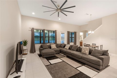 House in Apollo Beach, Florida 5 bedrooms, 337.98 sq.m. № 1908354 - photo 20