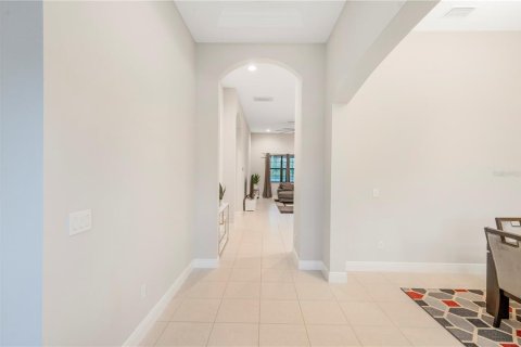 House in Apollo Beach, Florida 5 bedrooms, 337.98 sq.m. № 1908354 - photo 16
