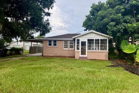 House in Winter Haven, Florida 2 bedrooms, 71.35 sq.m. № 1911700 - photo 1