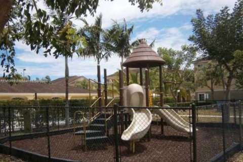 Condominio en venta en Homestead, Florida, 2 dormitorios, 83.15 m2 № 1981811 - foto 2