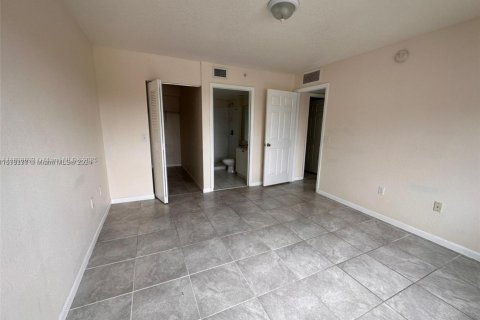 Condominio en venta en Homestead, Florida, 2 dormitorios, 83.15 m2 № 1981811 - foto 10