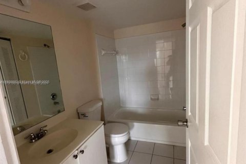 Condominio en venta en Homestead, Florida, 2 dormitorios, 83.15 m2 № 1981811 - foto 19