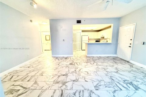 Condo in Fort Lauderdale, Florida, 1 bedroom № 1928256 - photo 8