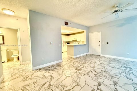 Condo in Fort Lauderdale, Florida, 1 bedroom № 1928256 - photo 5