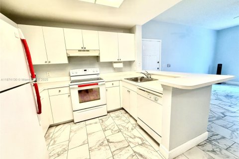 Condo in Fort Lauderdale, Florida, 1 bedroom № 1928256 - photo 3