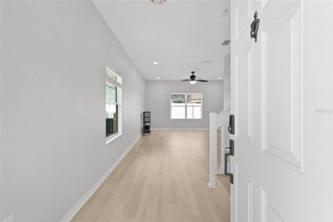 Villa ou maison à louer à Oxford, Floride: 4 chambres, 177.63 m2 № 2427124 - photo 11