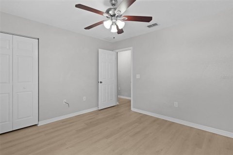 Villa ou maison à louer à Oxford, Floride: 4 chambres, 177.63 m2 № 2427124 - photo 29