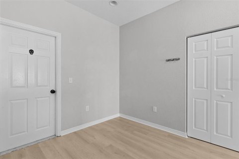 Villa ou maison à louer à Oxford, Floride: 4 chambres, 177.63 m2 № 2427124 - photo 27
