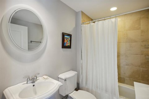 Touwnhouse à vendre à Tampa, Floride: 2 chambres, 162.58 m2 № 1339440 - photo 29