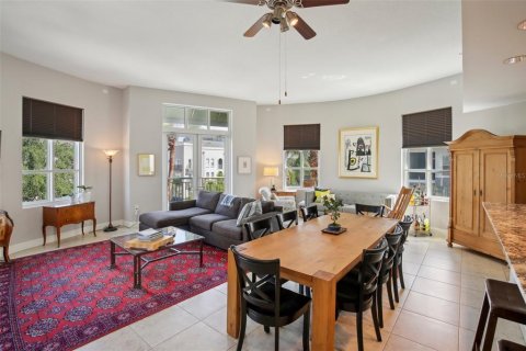 Touwnhouse à vendre à Tampa, Floride: 2 chambres, 162.58 m2 № 1339440 - photo 10