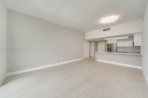 Copropriété à louer à Hollywood, Floride: 2 chambres, 110.46 m2 № 1939946 - photo 14