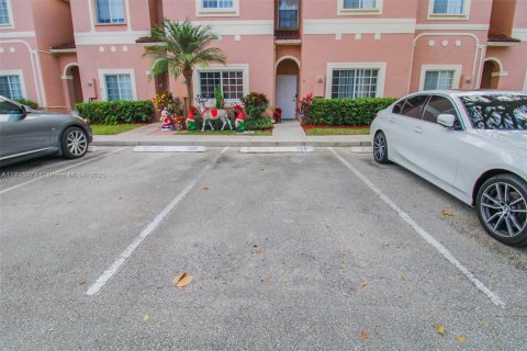 Touwnhouse à vendre à Tamarac, Floride: 3 chambres, 123.75 m2 № 2077084 - photo 18