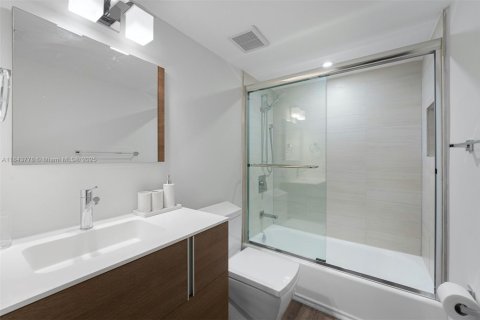 Снять в аренду кондоминиум в Майами-Бич, Флорида 2 спальни, 113.34м2, № 1838665 - фото 20
