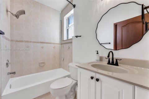 Купить виллу или дом в Хайалиа, Флорида 11 комнат, 260.41м2, № 2023839 - фото 26