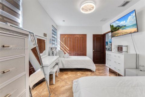 Купить виллу или дом в Хайалиа, Флорида 11 комнат, 260.41м2, № 2023839 - фото 25