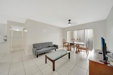 Condo in Davie, Florida, 3 bedrooms  № 1841335 - photo 22