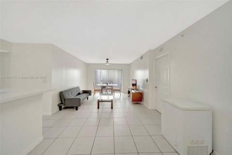 Condo in Davie, Florida, 3 bedrooms  № 1841335 - photo 21
