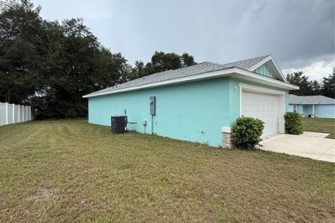 Villa ou maison à louer à Citrus Springs, Floride: 3 chambres, 135.54 m2 № 2239656 - photo 17