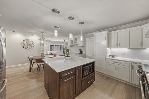 Villa ou maison à vendre à Saint Petersburg, Floride: 4 chambres, 239.32 m2 № 2120728 - photo 25