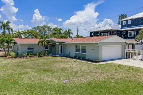 Villa ou maison à vendre à Saint Petersburg, Floride: 4 chambres, 239.32 m2 № 2120728 - photo 5
