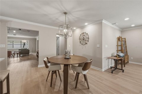 Villa ou maison à vendre à Saint Petersburg, Floride: 4 chambres, 239.32 m2 № 2120728 - photo 19