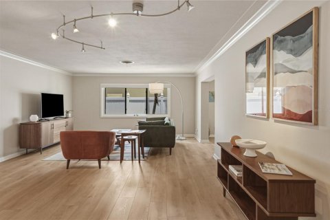 Villa ou maison à vendre à Saint Petersburg, Floride: 4 chambres, 239.32 m2 № 2120728 - photo 15