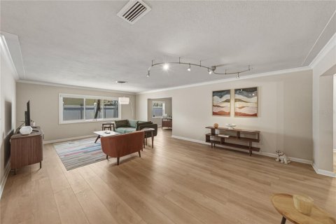 Villa ou maison à vendre à Saint Petersburg, Floride: 4 chambres, 239.32 m2 № 2120728 - photo 10