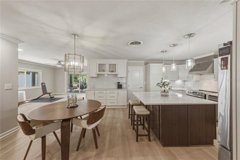 Villa ou maison à vendre à Saint Petersburg, Floride: 4 chambres, 239.32 m2 № 2120728 - photo 20