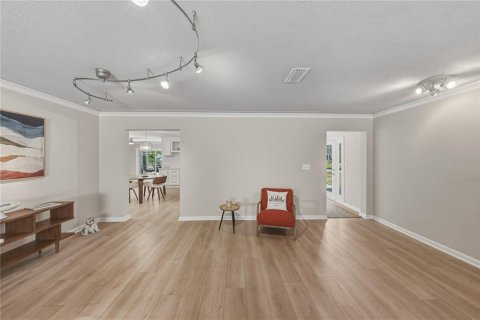 Villa ou maison à vendre à Saint Petersburg, Floride: 4 chambres, 239.32 m2 № 2120728 - photo 9