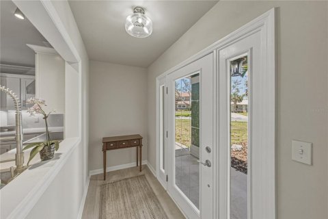 Villa ou maison à vendre à Saint Petersburg, Floride: 4 chambres, 239.32 m2 № 2120728 - photo 7