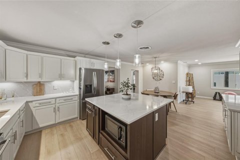 Villa ou maison à vendre à Saint Petersburg, Floride: 4 chambres, 239.32 m2 № 2120728 - photo 26