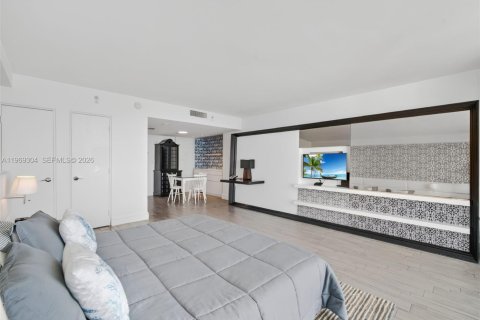 Condominio en venta en Miami Beach, Florida, 45.8 m2 № 2030543 - foto 9