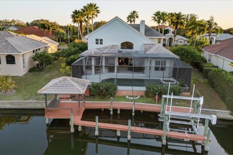 Casa en venta en Tampa, Florida, 5 dormitorios, 356.93 m2 № 2152118 - foto 10