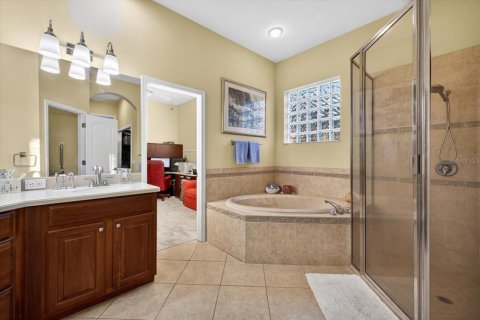 Casa en venta en Tampa, Florida, 5 dormitorios, 356.93 m2 № 2152118 - foto 29