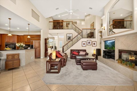 Casa en venta en Tampa, Florida, 5 dormitorios, 356.93 m2 № 2152118 - foto 21