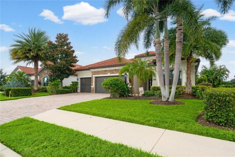 Villa ou maison à vendre à Bradenton, Floride: 4 chambres, 208.01 m2 № 2413406 - photo 4