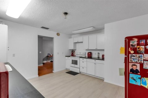 Villa ou maison à vendre à Kathleen, Floride: 2 chambres, 109.25 m2 № 1919083 - photo 20