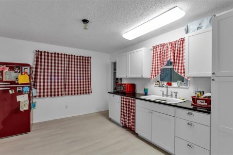 Villa ou maison à vendre à Kathleen, Floride: 2 chambres, 109.25 m2 № 1919083 - photo 18