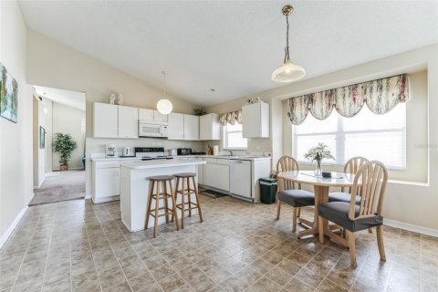 House in Davenport, Florida 4 bedrooms, 174.84 sq.m. № 1124862 - photo 6
