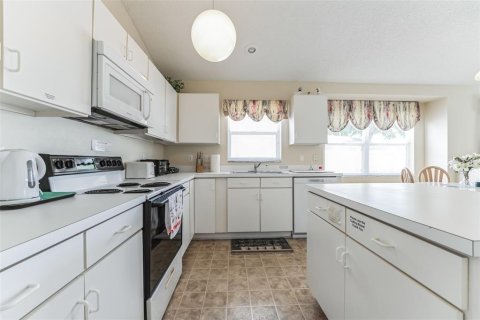 House in Davenport, Florida 4 bedrooms, 174.84 sq.m. № 1124862 - photo 4