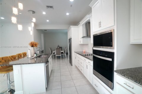 Villa ou maison à vendre à Westlake, Floride: 4 chambres, 291.9 m2 № 2024730 - photo 29